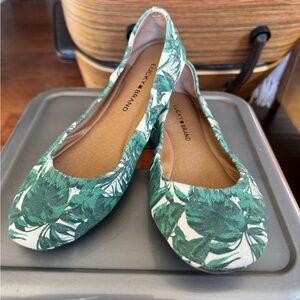 Lucky Brand Tropical Green Flats